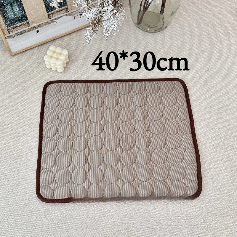 Dog Couch, Small Dog Bed with Removable Washable Cover, Cute Cat Couch for Pets, Cat Beds for Indoor Cats with Anti-Slip Bottom